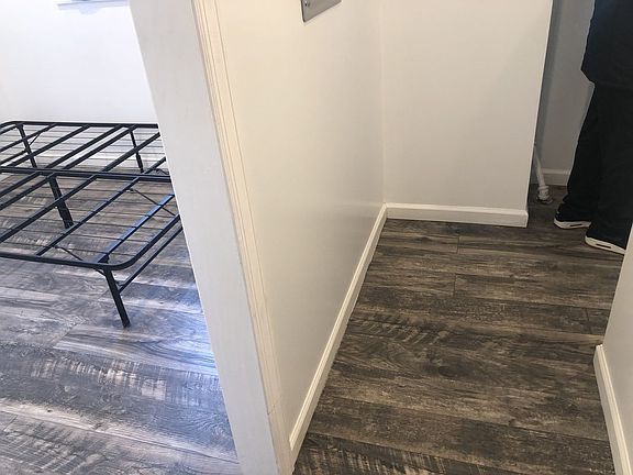 2nd image of 3279 46th St