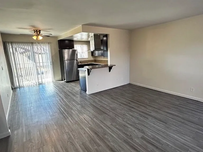 347 Roosevelt St #9A — Photo 4