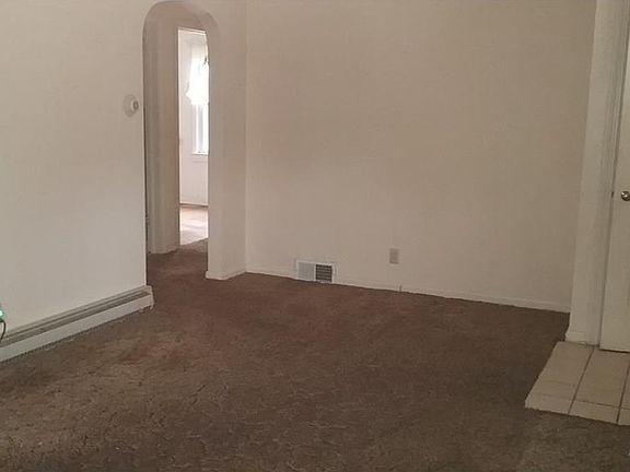 4th image of 5822 Knollwood Dr