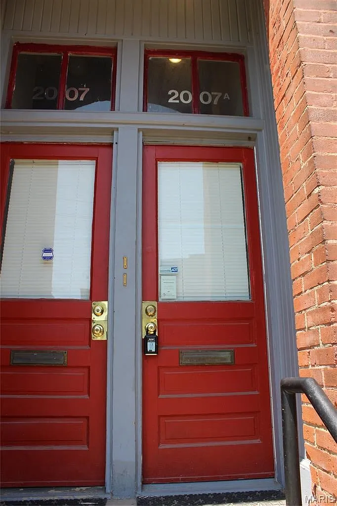 2 bed, 1150 sqft, $1,350 — Photo 2