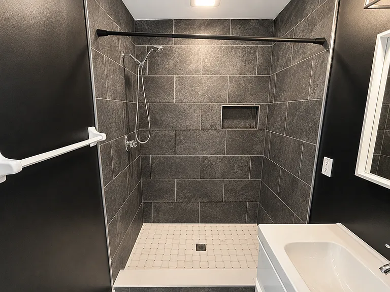 2478 NW Holiday Ct — Photo 25