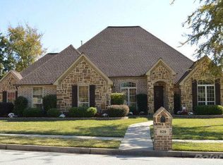 829 Cambridge Bnd, Tyler, TX 75703