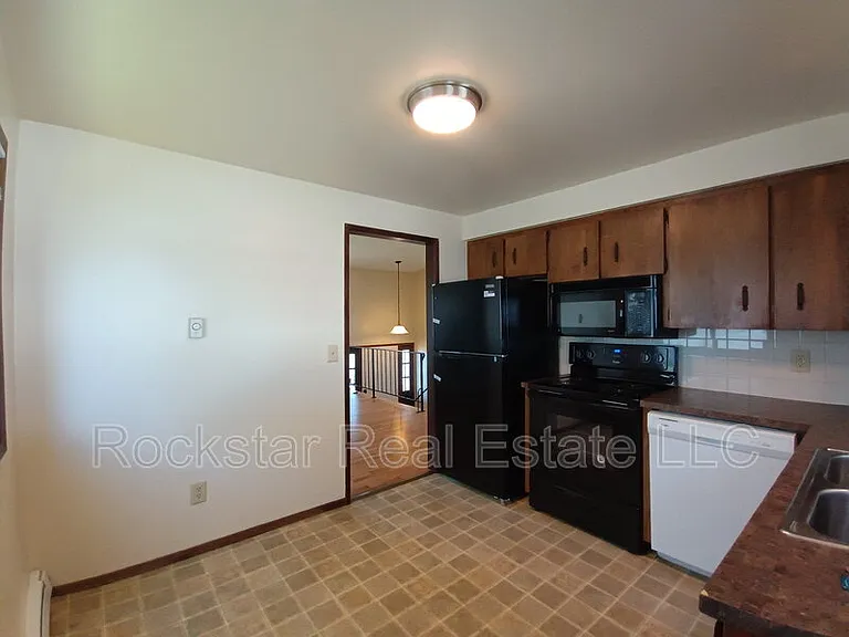 537 E Garland Ave — Photo 10
