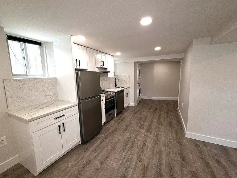24-24 35th St #1D — Photo 23