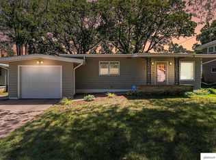 4925 Browne St, Omaha, NE 68104