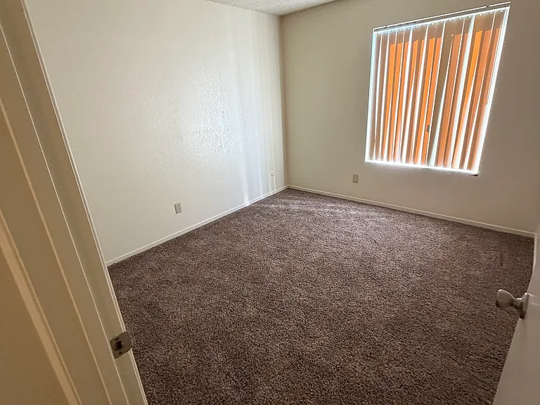 Park Place Apartments — Photo 10