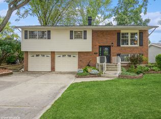 56 W Streamwood Blvd, Streamwood, IL