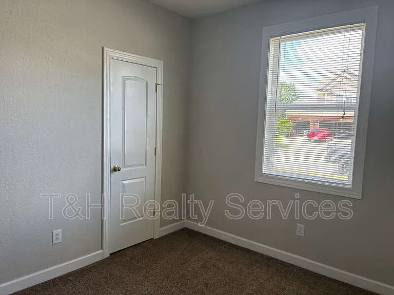 5935 Monticello Square Ln — Photo 15