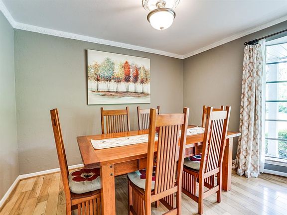 4th image of 11758 Dixfield Dr