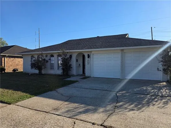 2108 S Glencove Ln, Gretna, LA 70056