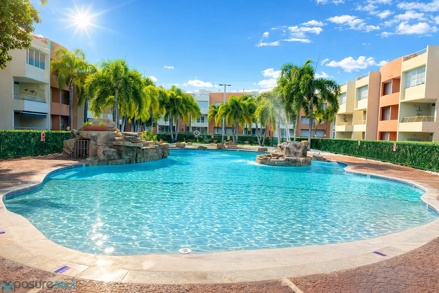 2 bed, 2.5 bath, 2281 sqft — Photo 1