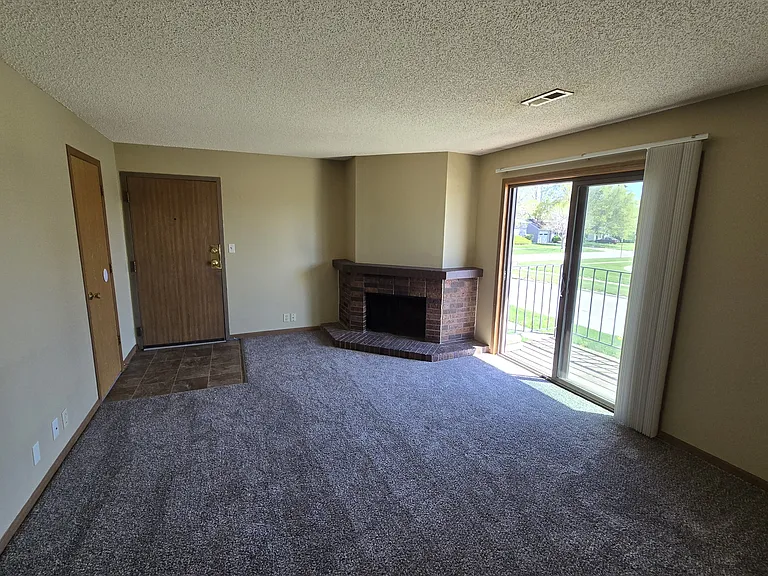 3641 Baldwin Ave — Photo 2
