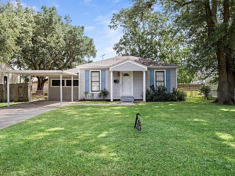 616 N 23rd St — Photo 1
