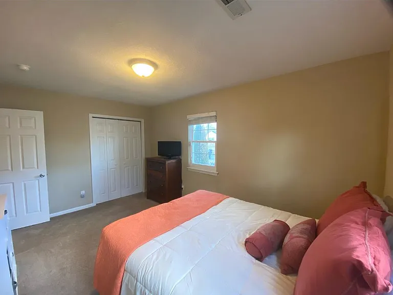 3033 Kenelm Dr — Photo 14