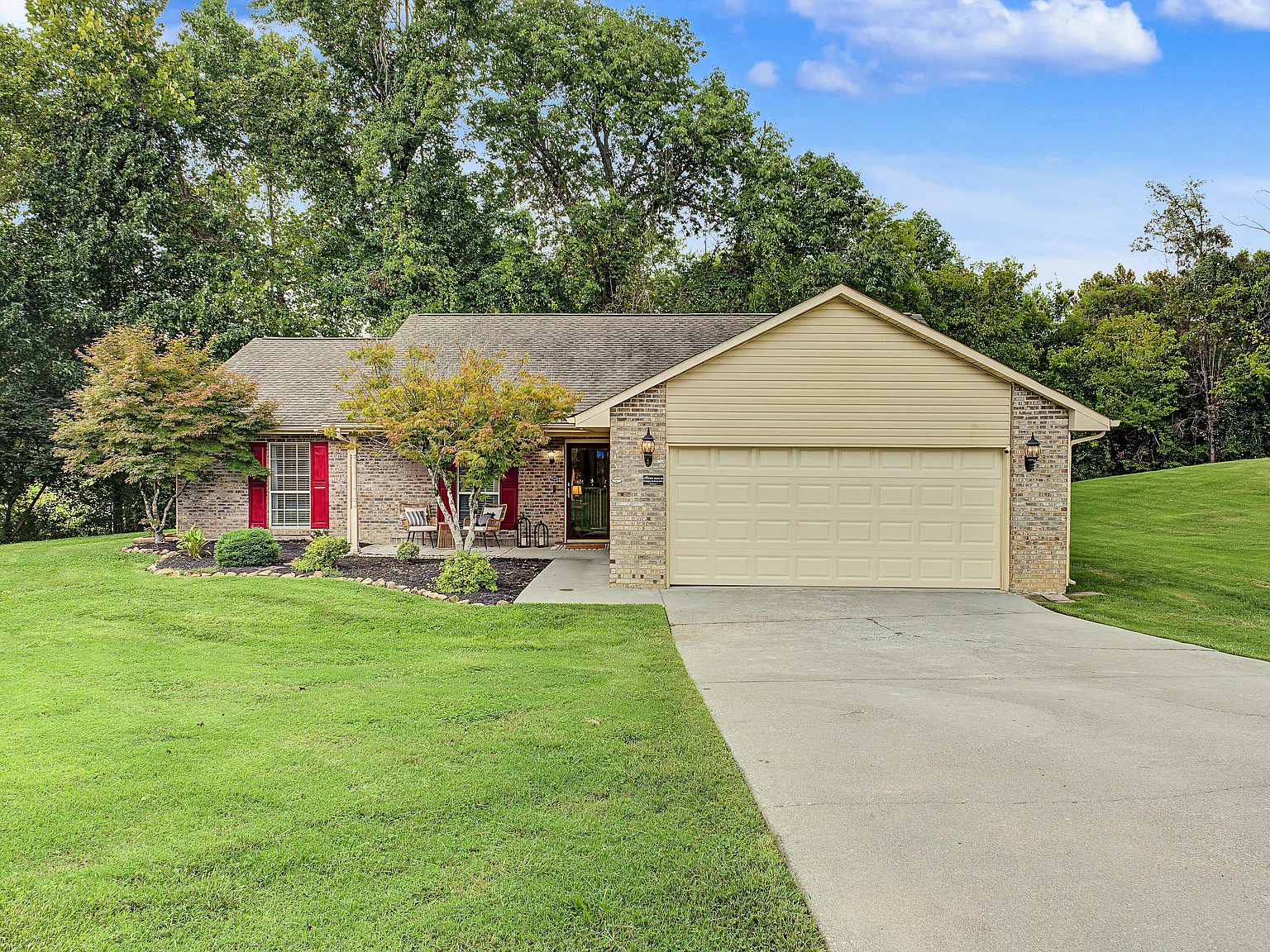 Post Oak Ln, Maryville — Photo 2