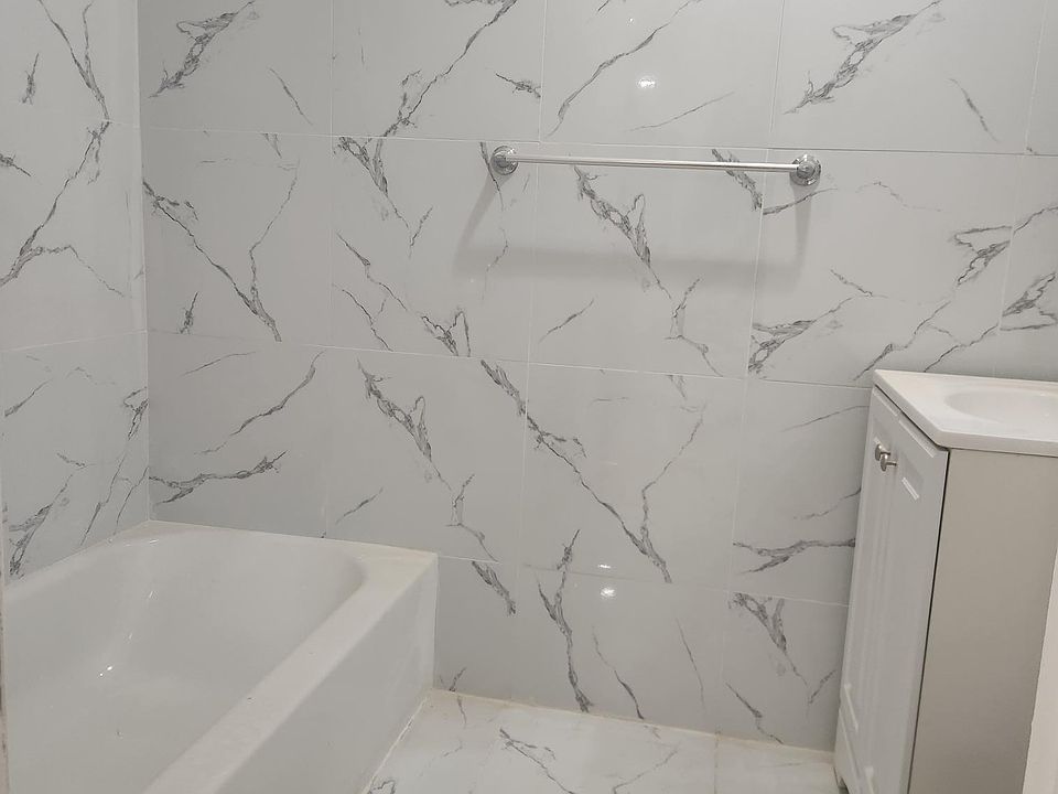 2nd image of 297 W Grand Ave #1