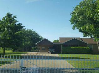 4401 Lon Stevenson Rd, Forest Hill, TX 76140