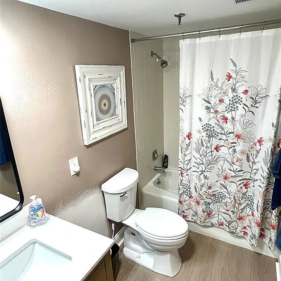 1001 Benjamin Franklin Dr #108 — Photo 7