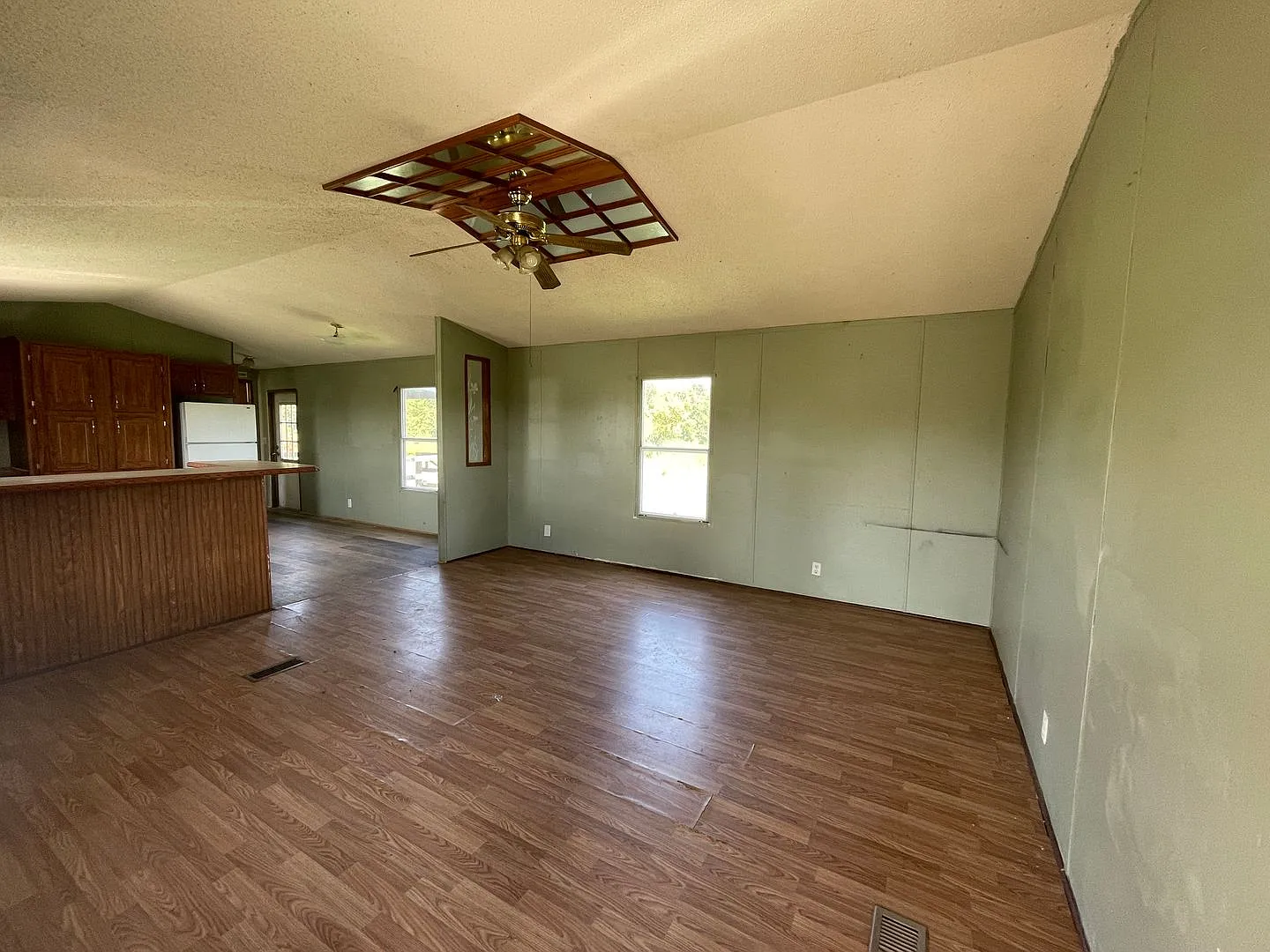 A Deer Hunter's Dream With Expansive 10.41-Acre Lot - With 3 Beds/ 2bath Available Now — Photo 2