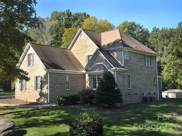 1103 Spring Rock Dr, Salisbury, NC 28146