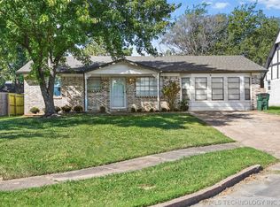 1410 N Dogwood St, Owasso, OK 74055