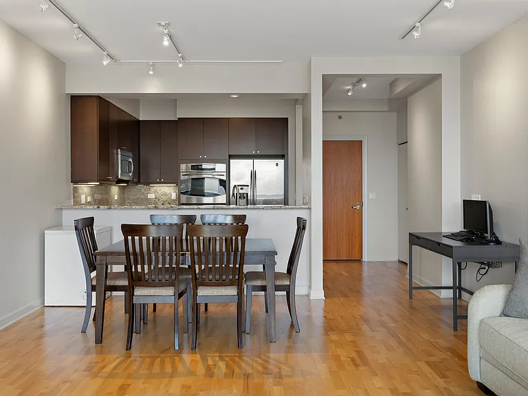 1211 S Prairie Ave #3205 — Photo 7