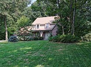 8 Orchard Park Dr, Clifton Park, NY 12065