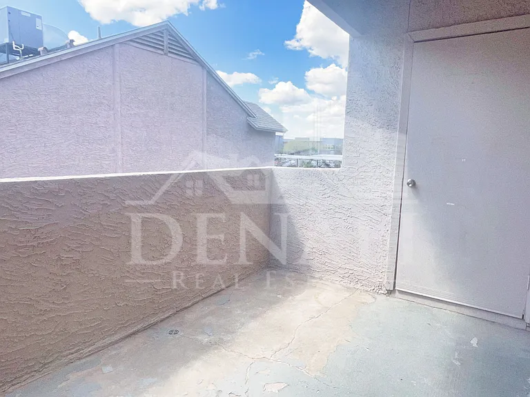 1065 W 1st St #204 — Photo 15