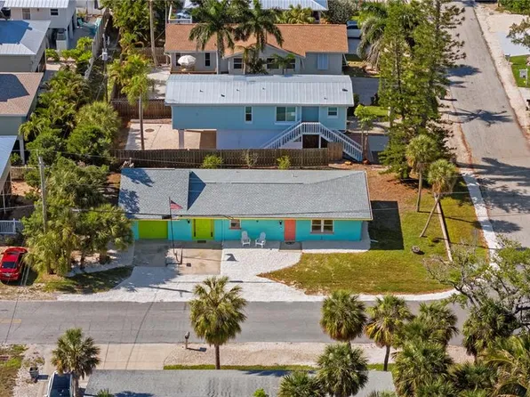 204 29th St, Holmes Beach, FL 34217