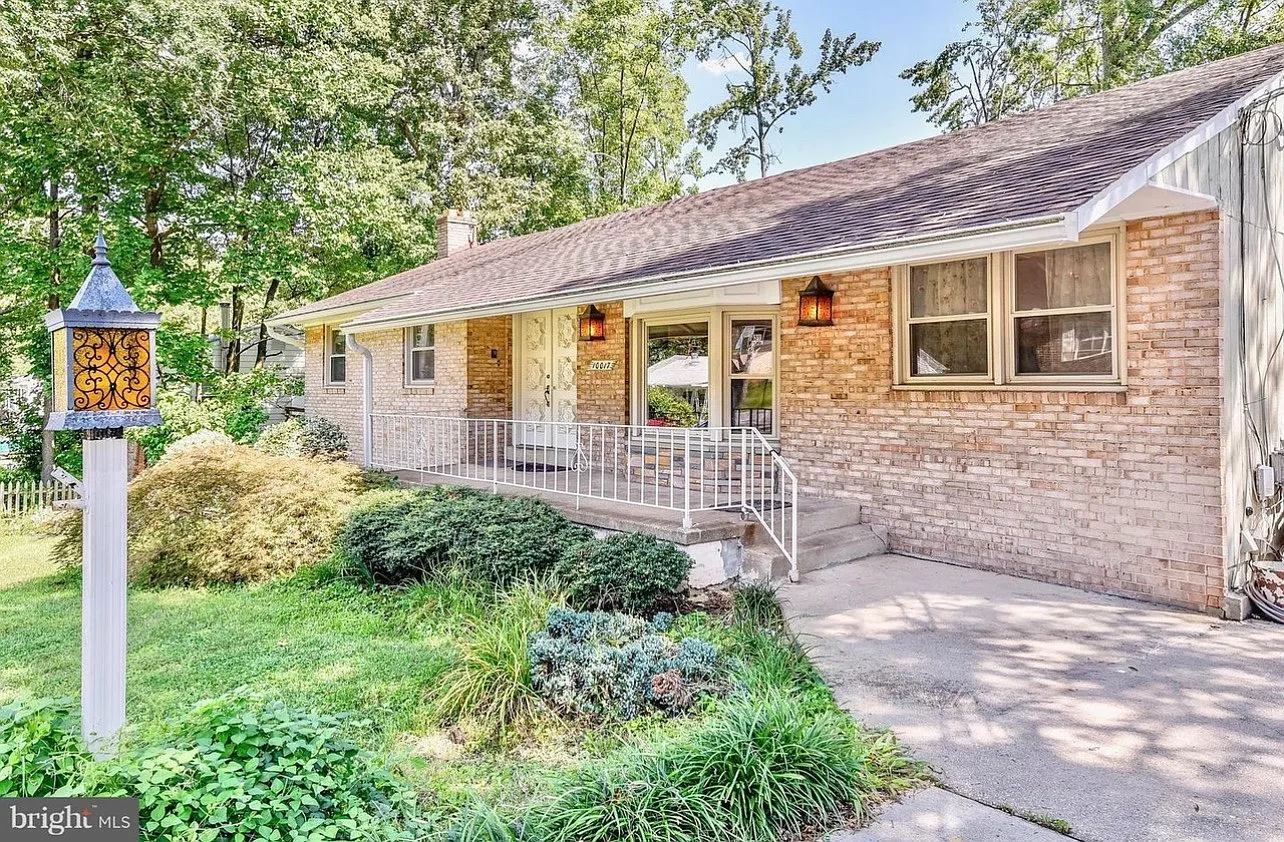 10017 Worrell Ave — Photo 1