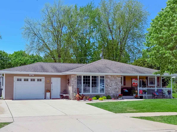 2112 S Oneida St, Green Bay, WI 54304