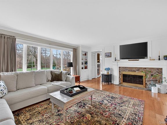 5th image of 58 Dutchess Hill Road