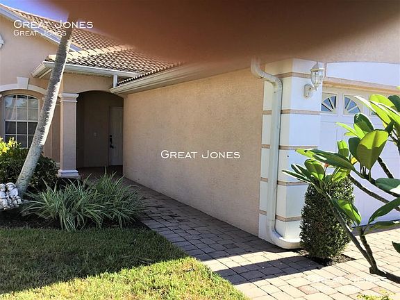 2nd image of 7813 Berkshire Pines Dr