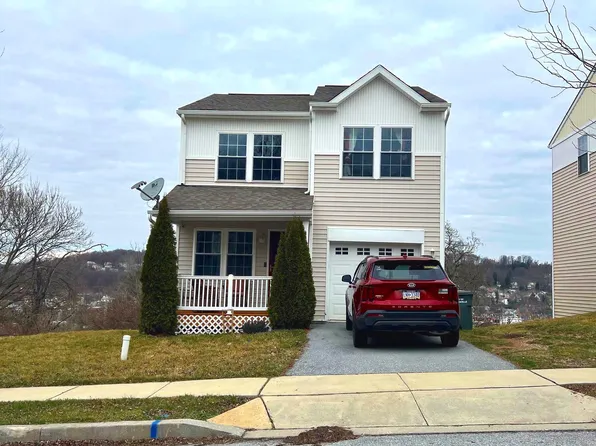 325 Community Ln, Coatesville, PA 19320