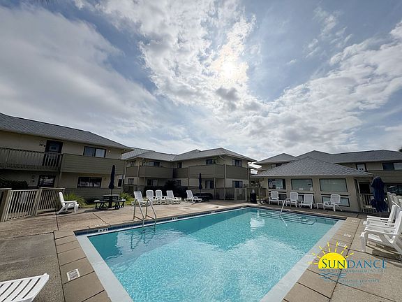 2nd image of 64 Cross Creek Rd Unit 29-D