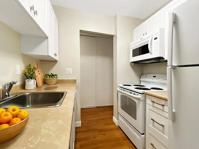 1020 Pembridge Cres — Photo 10
