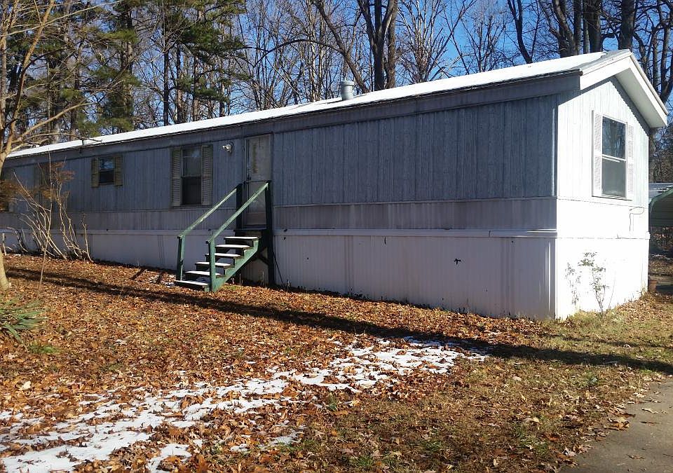 Exterior of trailer on Zelma Blvd.