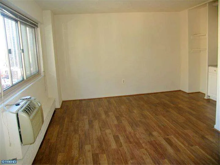 2101 Chestnut St #1214 — Photo 8