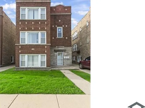 323 Memorial Dr #2, Calumet City, IL 60409