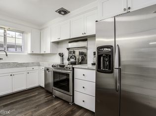 900 Harcourt Rd, Grosse Pointe Park, MI 48230