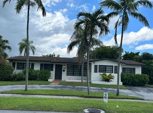 5001 SW 90th Ct, Miami, FL 33165