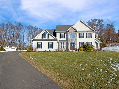 5 Hunting Ln, North Haven, CT, 06473