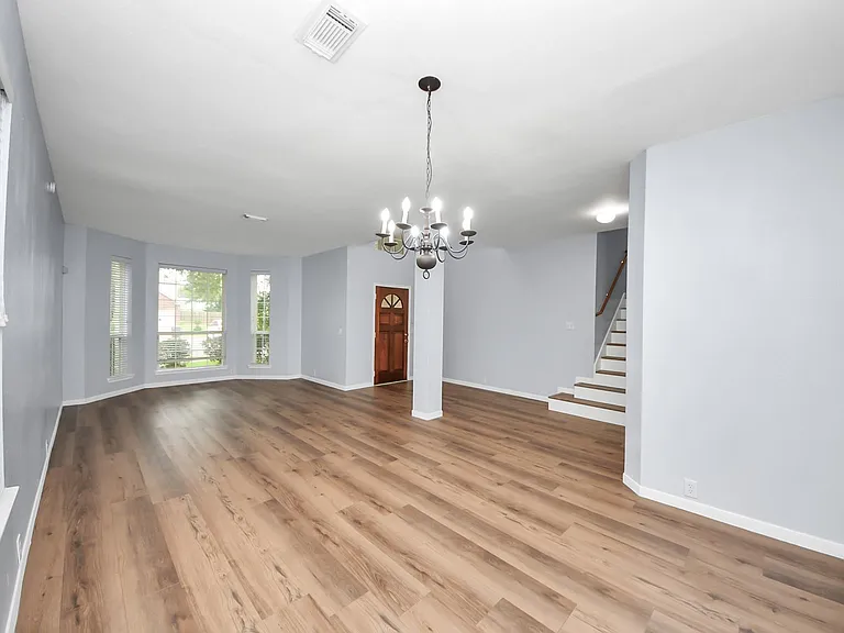 9002 Sundown Dr — Photo 11