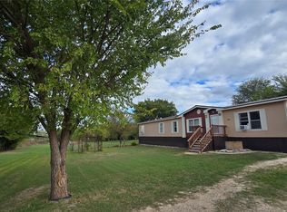 119 Enchanted Lakes Dr, Azle, TX 76020
