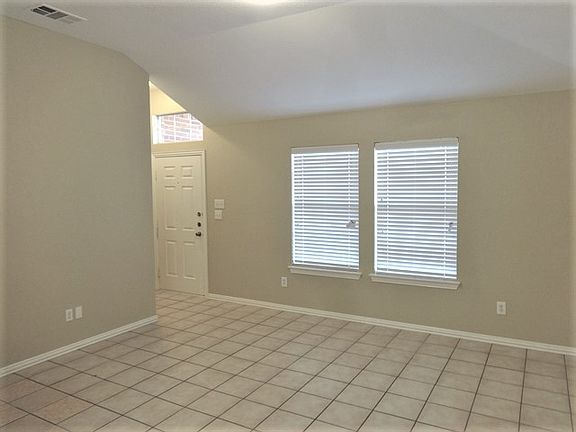 2nd image of 524 Port Lavaca Dr