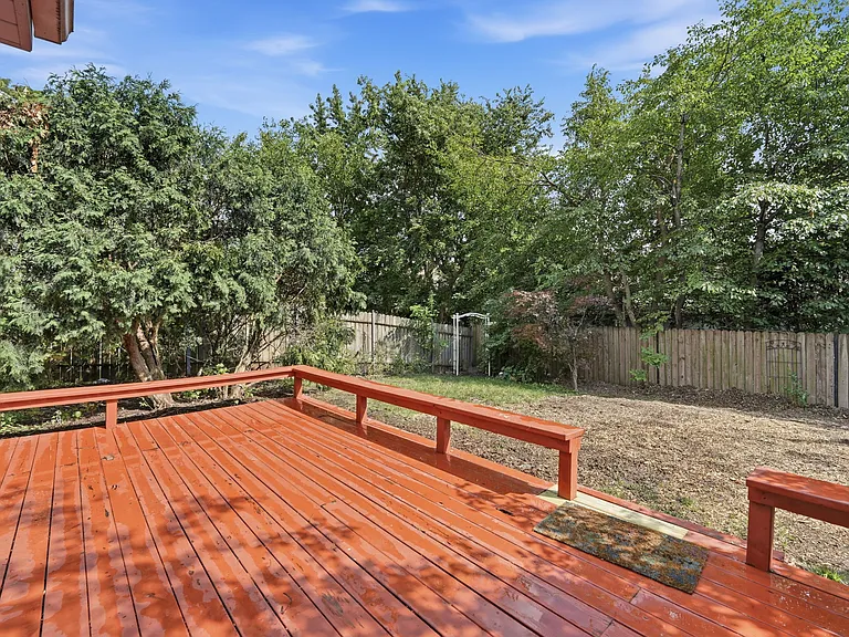 15 Brittany Ln — Photo 21