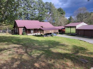 688 Ridge Rd, Gilbertsville, KY 42044