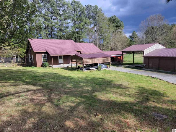 688 Ridge Rd, Gilbertsville, KY 42044