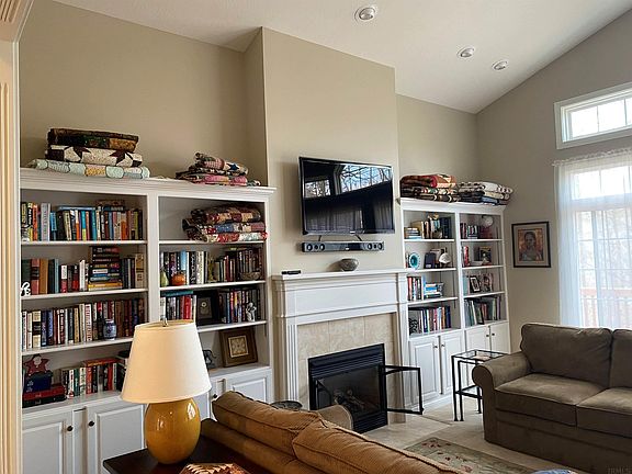5th image of 7417 N Canyon Ct