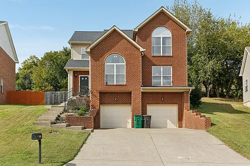 2048 Harvest Ln Photo 1